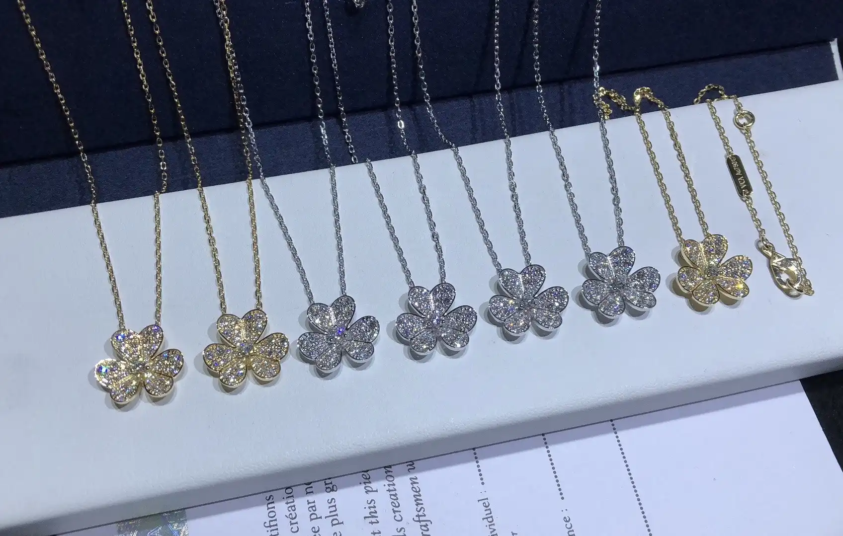 四叶草胸针定制图片展示