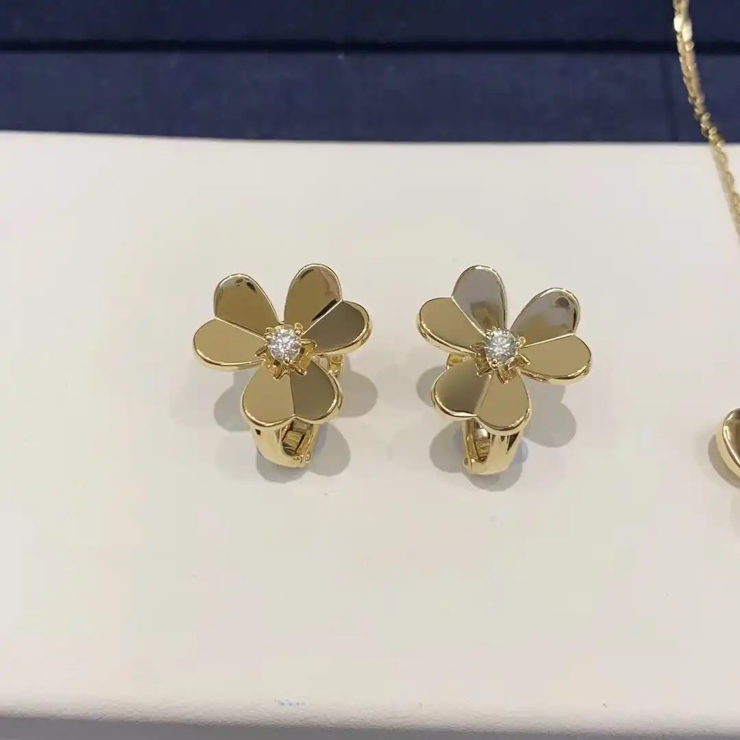 四叶草胸针定制图片展示