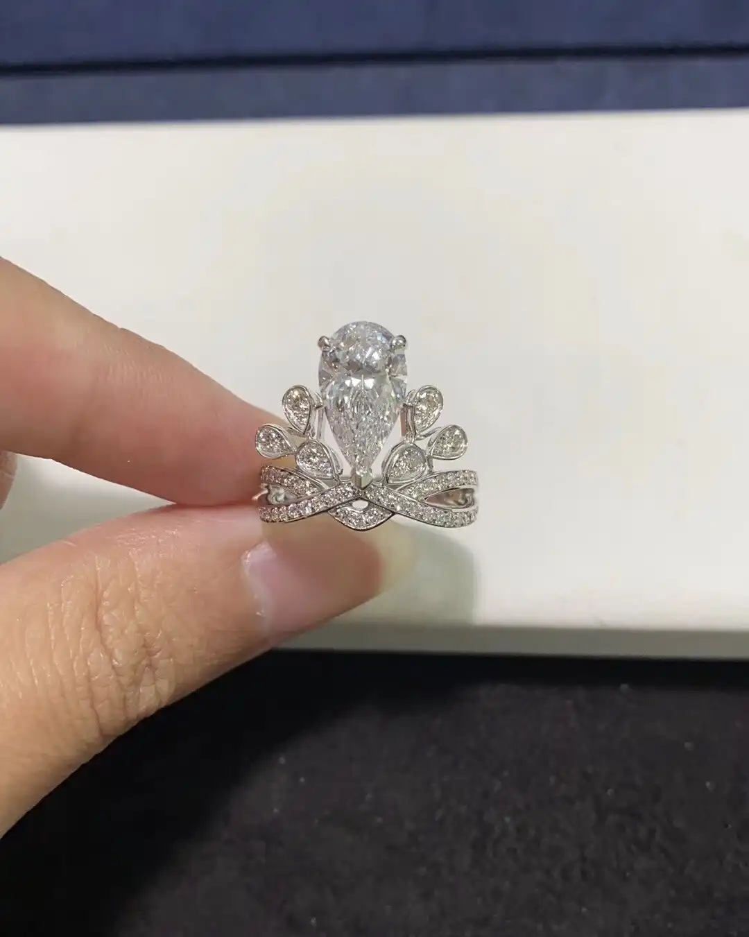 四叶草胸针定制图片展示