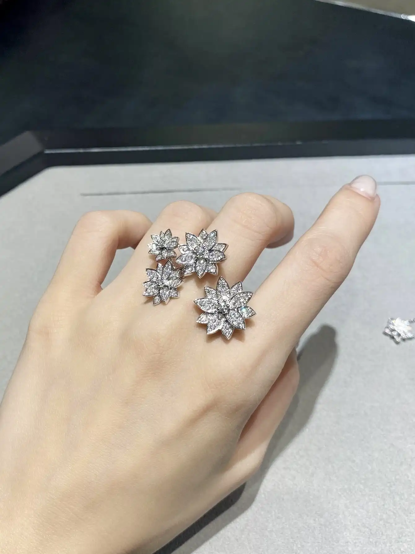 四叶草胸针定制图片展示