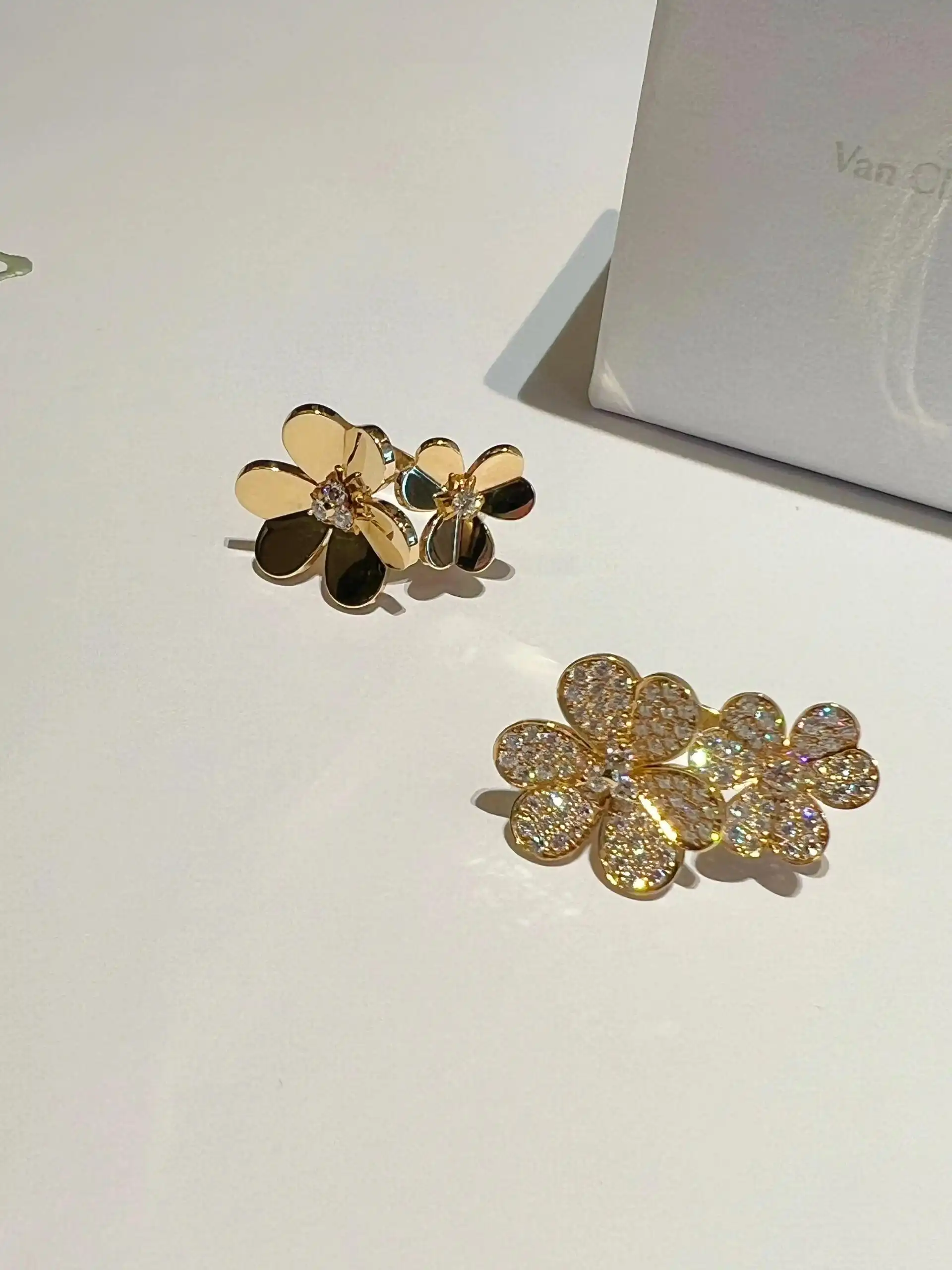 四叶草胸针定制图片展示