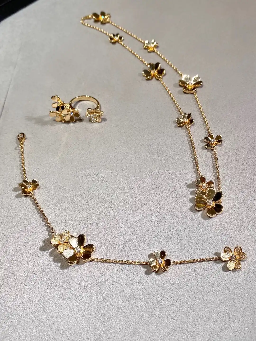 四叶草胸针定制图片展示